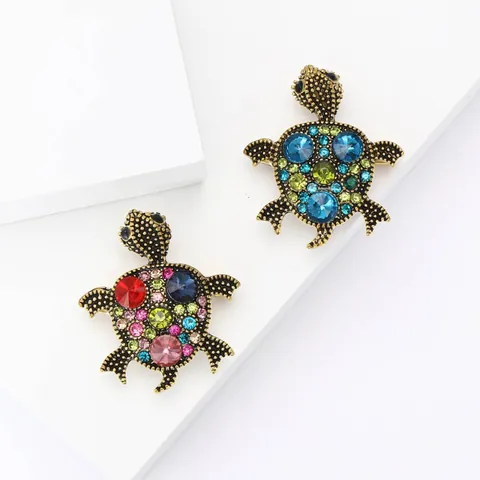 Retro Alloy Rhinestone Turtle Brooch Fashion Animal Shape Lapel Pin For Women Clothing Decoration Jewelry Accessories Gift
