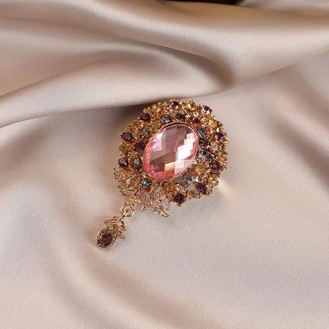 Vintage Alloy Rhinestone Flower Brooch For Women Light Luxury Niche Design Pink Oval Glass Stone Floral Corsage Pin Jewelry