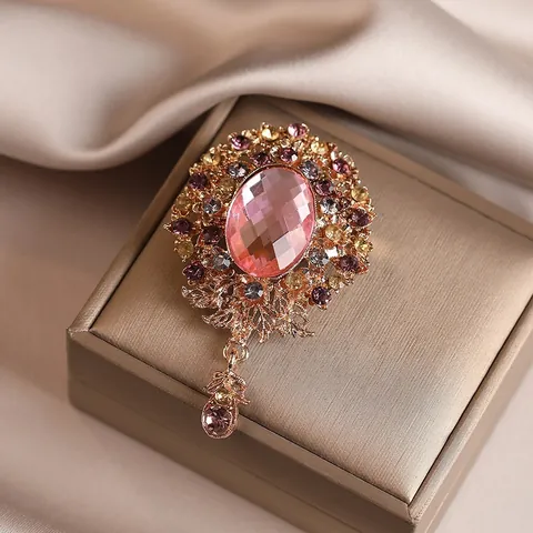 Vintage Alloy Rhinestone Flower Brooch For Women Light Luxury Niche Design Pink Oval Glass Stone Floral Corsage Pin Jewelry