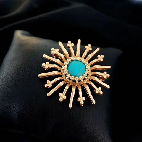 Vintage Baroque Sunburst Brooch For Women Matte Gold Plated Synthetic Turquoise Pin Radiant Palace Style Clothing Accessories