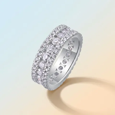 Luxurious 925 Sterling Silver Moissanite Eternity Ring For Women Triple Row Sparkling Round Moissanite Inlaid Wedding Band
