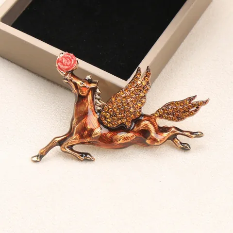 Vintage Mythological Pegasus Brooch For Women Men Alloy Enamel Rhinestone Flying Horse Lapel Pin Rose Animal Jewelry Gift