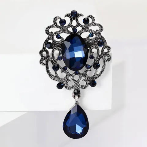Vintage Alloy Rhinestone Flower Brooch For Women Luxury Crystal Hollow Water Drop Pendant Pin Retro Palace Style Jewelry
