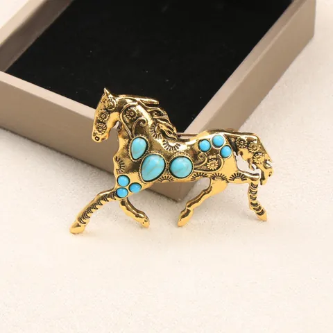 Vintage Alloy Running Horse Brooch Pin Retro Imitation Turquoise Animal Lapel Pin Jewelry Accessory For Coat Dress Women Men