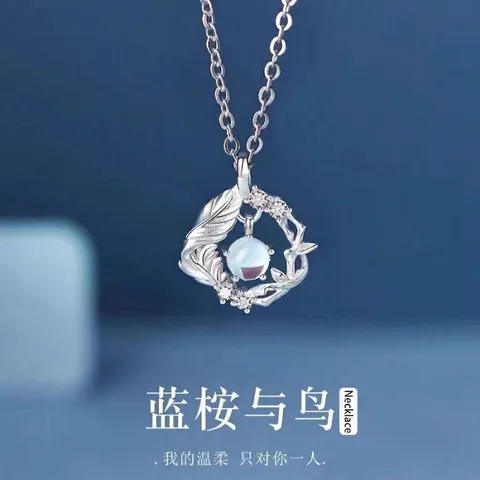 Romantische Halsketting met Blauwe Steen Hanger voor Dames Zinklegering Veer Visstaart Koi Ontwerp Strass Sieraden Cadeau