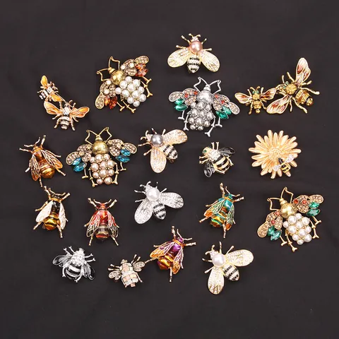 Vintage Enamel Bee Brooch Fashion Rhinestone Insect Pin For Women Alloy Animal Lapel Pin Jewelry Gift Apparel Accessories