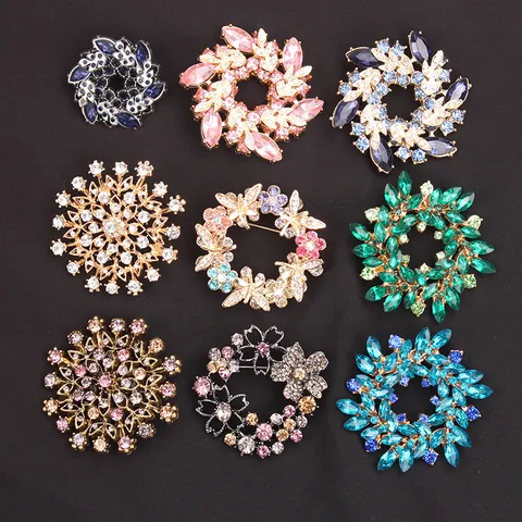 Wreath Brooch For Men Women Fashion Rhinestone Alloy Floral Circle Pin Badge Jewelry Decoration For Banquet Wedding Party