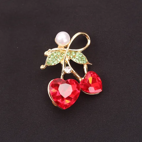 Fashion Alloy Rhinestone Cherry Strawberry Fruit Brooch For Women Men Elegant Electroplated Inlaid Pin Apparel Accessories