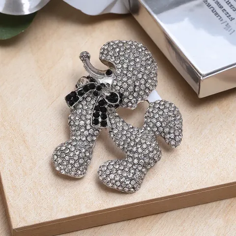 Schattig Dier Poodle Teckel Hond Brosche Pin Legering Strass Ingelegde Corsage Badge Kleding Accessoires Sieraden Cadeau Vrouwen