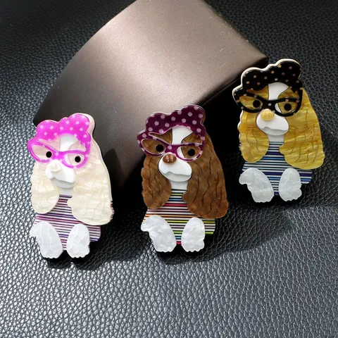 Broche Chien en Acrylique Multicouche Faite à la Main Badge Animal de Dessin Animé Bijoux de Mode pour Femmes Hommes