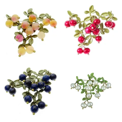 Elegant Vintage Cranberry Plant Leaf Brooch Alloy Artificial Pearl Pin For Women Retro Dress Apparel Accessories Jewelry
