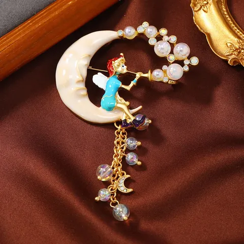 Vintage Heavy Craft Enamel Brooch Medieval Court Style Alloy Rhinestone Artificial Pearl Starfish Animal Badge Pin For Women