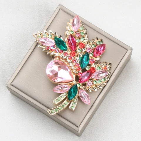 Korean Style Elegant Flower Bouquet Alloy Brooch Elegant Rhinestone Floral Corsage Pin For Coat Overcoat Women Jewelry Gift