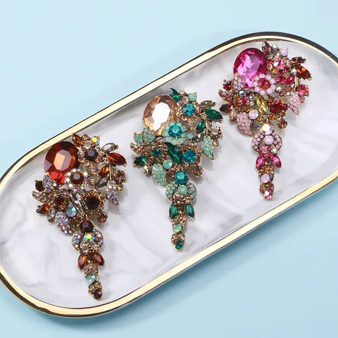 Vintage Legierung Strass Brosche Elegante Blumen Tier Form Brustnadel Retro Stil Mode Schmuck Zubehör Für Damen