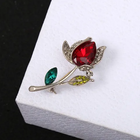 Eleganter Legierung Rosenblüte Brosche für Damen Vintage Emaille Strass Blumen Pin Hochzeit Party Valentinstag Geschenk Schmuck
