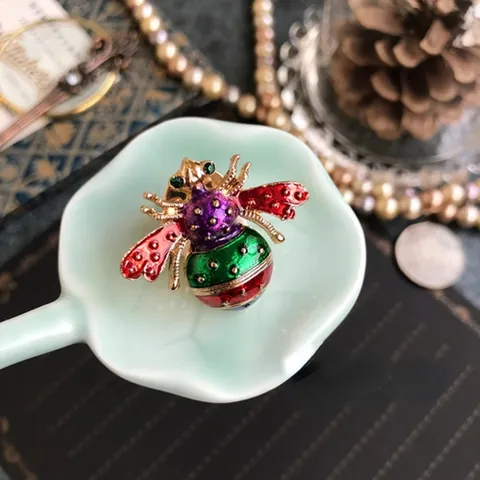 Vintage Zinklegering Emaille Insect Brosche Voor Vrouwen Kleurrijke Strass Vlinder Bij Kever Pin Mode Sieraden Accessoire