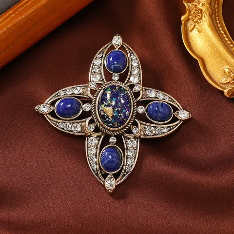 Vintage Hohlkreuz Brosche Für Damen Herren Strass Eingelegt Mittelalterlichen Stil Legierung Edelstein Nadel Mode Mantel Schmuck Geschenk