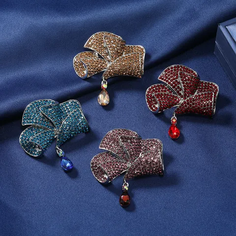 Broche Fleur Nœud en Alliage Strass Vintage Petit Design Épingle de Costume Haute Qualité Bijoux Élégants Cadeau Homme Femme