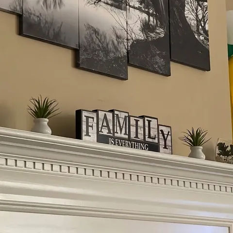 Family Is Everything Holzplakette Bauernhaus Tischdeko Kaminschild MDF Rustikales Tafelaufsatz Kunstschild Wohndekoration