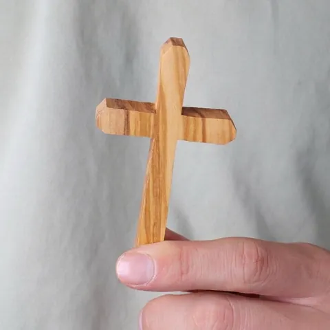 Handmade Olive Wood Cross Pendant Necklace Natural Wood Grain Hand-carved Religious Memorial Jewelry Gift For Men Women
