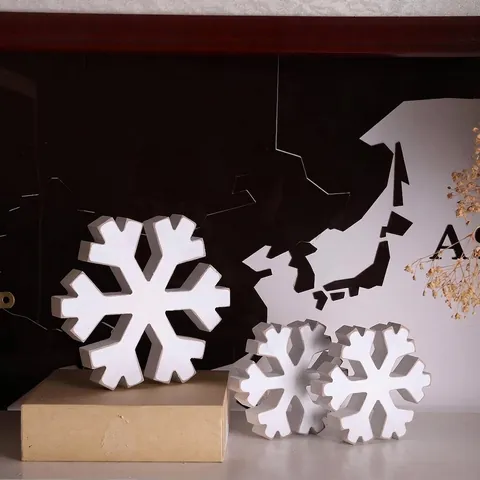 Distressed White Wooden Snowflake Christmas Decorations Winter Farmhouse Rustic Ornaments For Xmas Mantel Table Decor