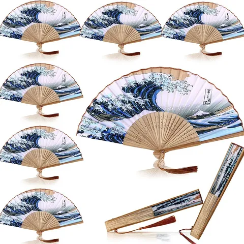 Éventail Pliant Japonais en Bambou La Grande Vague de Kanagawa Art Satin Éventail à Main Avec Gland pour Femmes Déco Cadeau