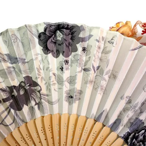 Chinese Classical Bamboo Silk Folding Fan 21cm Japanese Style Vintage Floral Handheld Fan for Women Wedding Party Gift
