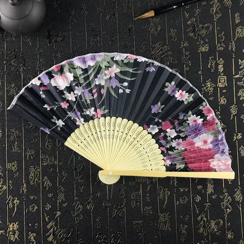 Abanico Plegable Estilo Chino Antiguo Con Varillas De Bambú Talladas Tela De Satén Estampado Floral Para Hanfu Accesorio De Foto