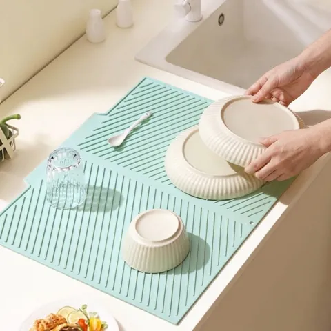 Nordic Silicone Drainage Mat Heat Resistant Kitchen Counter Protector Non-Slip Stripe Dish Drying Pad Insulation Table Mat