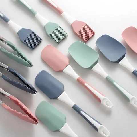 Heat Resistant Silicone Kitchenware Set Non-Stick Spatula Oil Brush Egg Beater Baking Tools For Home Kitchen Baking DIY