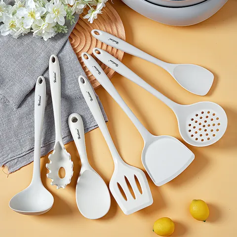 Heat Resistant Silicone Spatula Slotted Turner Soup Spoon For Non-Stick Pans Kitchen Cooking Utensils Integrated Silicone Tool