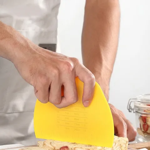 Raspador de Masa de PP Multifuncional con Escalas de Medición y Tabla de Conversión de Unidades Cortador de Masa de Plástico para Hornear Cocina
