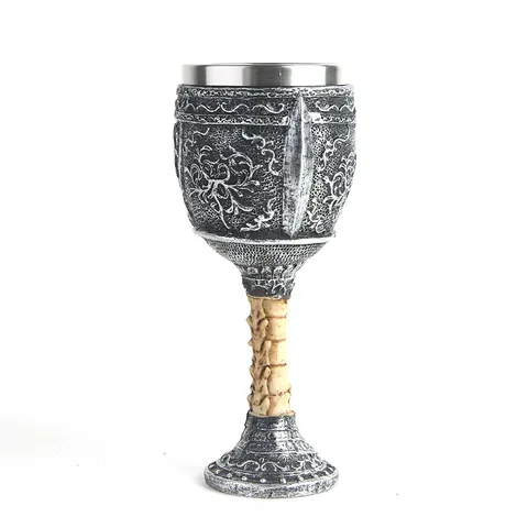 Gotischer Totenkopf Kelch aus Harz und Edelstahl Vintage Relief Skelett Weinglas für Bar Party Halloween Deko Geschenk