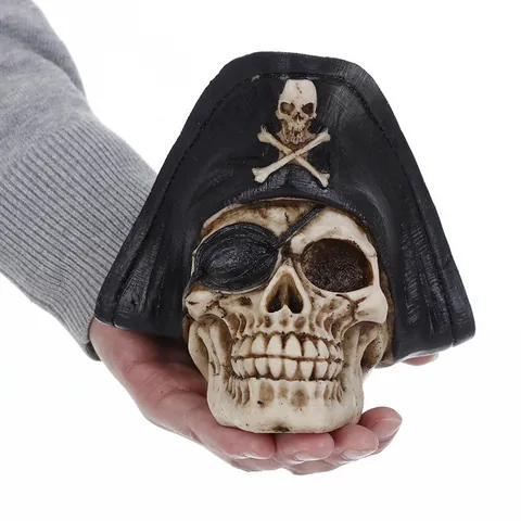 Halloween Pirate Skull Figurine Resin Skeleton Head With Hat And Eyepatch Gothic Office Home Desktop Decor Ornament Gift