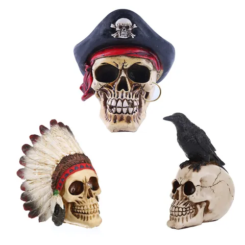 Resin Skull Decoration Halloween Prop Tribal Native American Skull Ornament Pirate Skull Crow Figurine Gift For Home Decor
