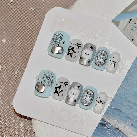 Sommer Minze Stern Traum Kunstnägel Süße Cartoon Bär Uhr Schleife Design Süße Nagelkunst Patches Abnehmbare Falsche Nägel