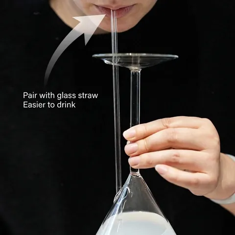 Kreatives Invertiertes Trichterform Cocktailglas Mit Glasstrohhalm Hochborosilikatglas Auslaufsicherer Weinglas Einzigartig