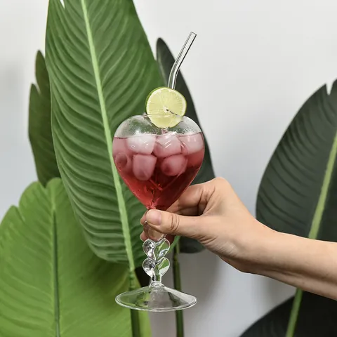 Ins Stil Kreatives Herzförmiges Glas Cocktail Weinglas Transparent Rosa Gläser Mit Herzstiel Und Strohhalm Für Party Home Bar