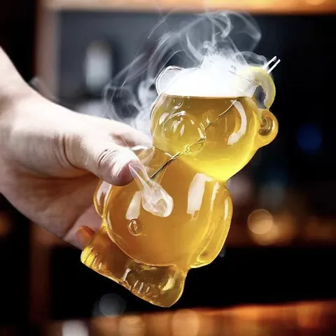 Creative Cartoon Bear Shaped Cocktail Glass High Borosilicate Glass Champagne Flute Unique Animal Drinkware for Party Bar Home