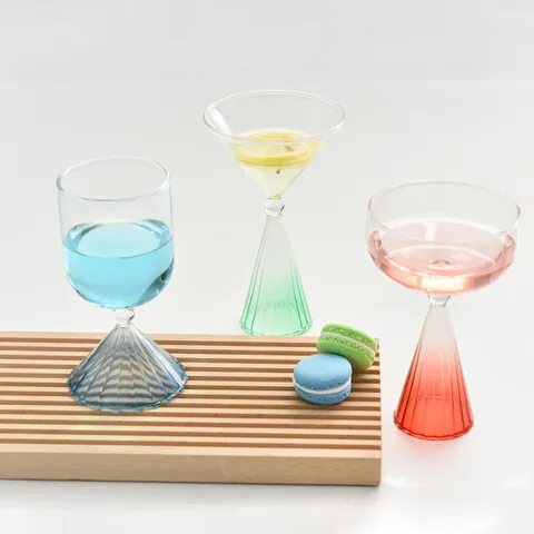 Copa de Helado Creativa de Vidrio Resistente al Calor Tazón de Postre Degradado Vaso de Cóctel Martini con Base Cónica Estriada