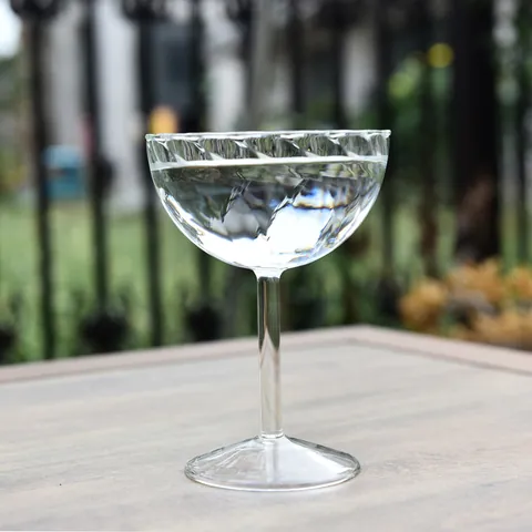 Modern Minimalist Ribbed Borosilicate Glass Stemware European Vintage Vertical Stripes Wine Cocktail Champagne Cup Bar Party Glass