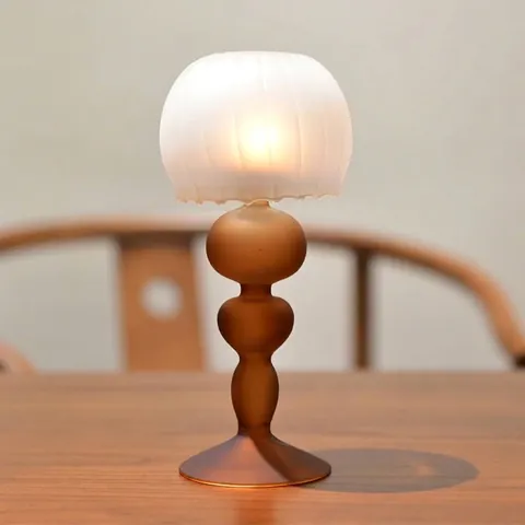 Candelabro in Vetro Smerigliato di Lusso Europeo a Forma di Lampada Portacandele Retro per Matrimonio Casa Tavolo Ornamento