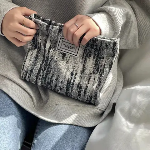 Portable Cosmetic Bag Retro Style Black And White Striped Makeup Pouch Zipper Travel Toiletry Organizer Handbag