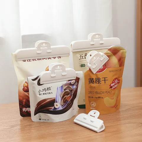 ABS Plastic Kitchen Food Sealing Clips With Hooks Japanese Style Wall Mounted Freshness Storage Clips For Snack Seasoning Bags
