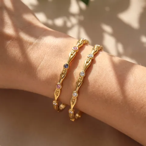 Damen Mode Geometrische Edelstahl Armreif 18K Vergoldet Welle Strass Armband Minimalistisch Schmuck Geschenk