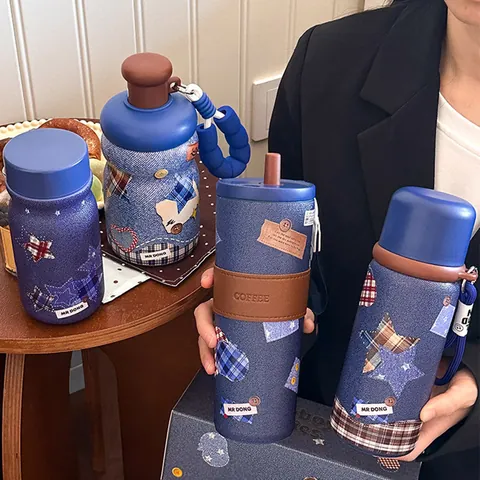 Mode Denim Textur Vakuumisolierter Becher Mit Strohhalm Kreativer Amerikanischer Retro Edelstahl Tragbarer Tumbler Für Studenten