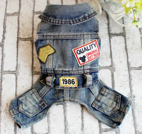 Vintage Waschen Denim Haustier Jumpsuit Vierbeinige Hundekleidung Mit Bestickten Aufnähern Für Kleine Hunde Teddy Jumpsuit