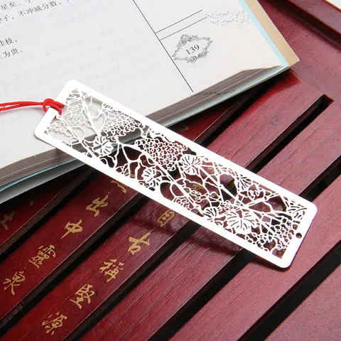 Chinesischer Stil Edelstahl Hohles Metall Lesezeichen Mit Roter Quaste Traditionelles Muster Rechteckiger Retro Seitenmarker Für Buchliebhaber Business Souvenir Geschenk