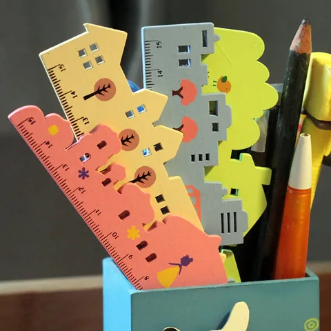 Süßes Hausgeformtes Holzlineal Cartoon Messwerkzeug Studenten Schreibwaren Kreatives Geschenk Für Schulkinder Büro Schreibtisch Dekor Buntes Lineal