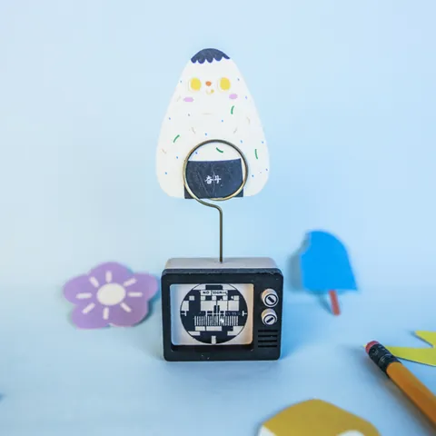 Vintage Wooden Desktop Memo Card Holder Retro Design Clock Camera TV Phone Shape Note Clip Office Stationery Gift